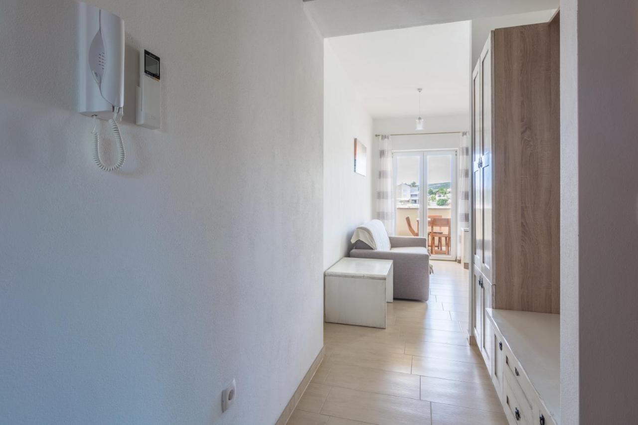 Apartments By The Sea Simuni, Pag - 18386 Kolan Exterior photo
