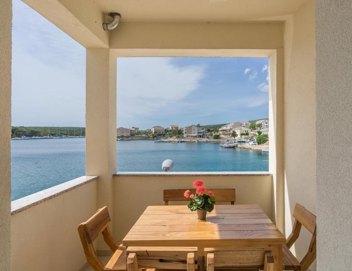 Apartments By The Sea Simuni, Pag - 18386 Kolan Exterior photo