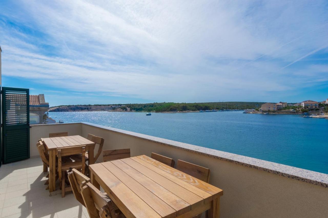 Apartments By The Sea Simuni, Pag - 18386 Kolan Exterior photo