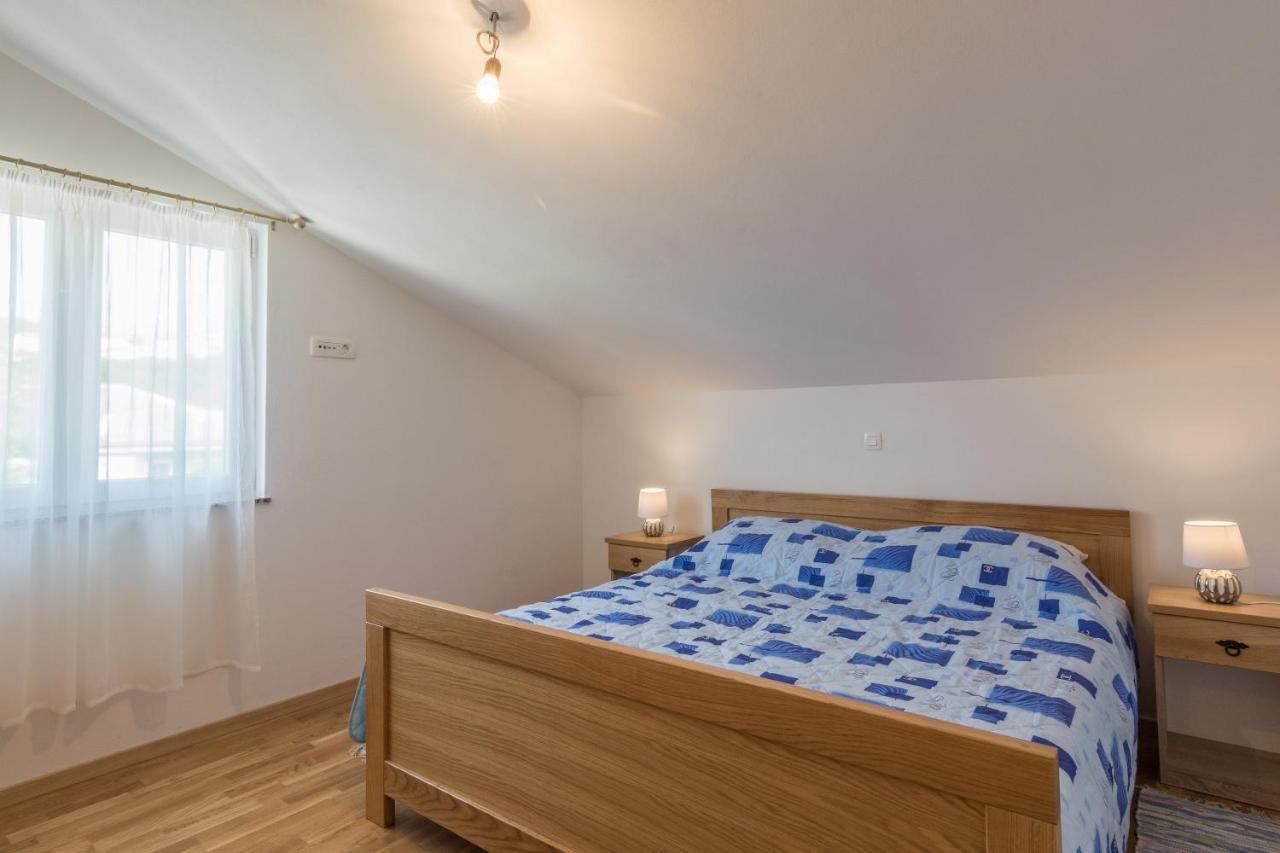 Apartments By The Sea Simuni, Pag - 18386 Kolan Exterior photo