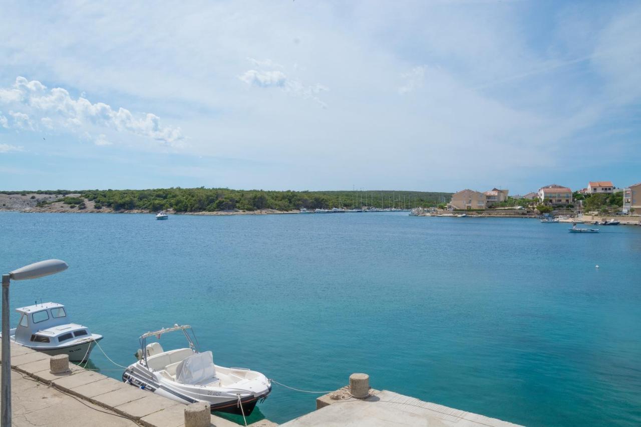 Apartments By The Sea Simuni, Pag - 18386 Kolan Exterior photo
