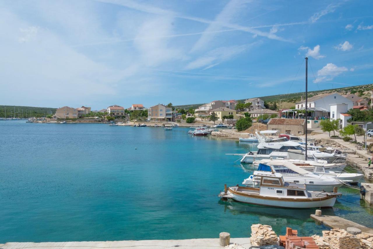 Apartments By The Sea Simuni, Pag - 18386 Kolan Exterior photo